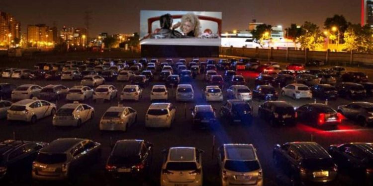 Los autocinemas regresarán a Colombia