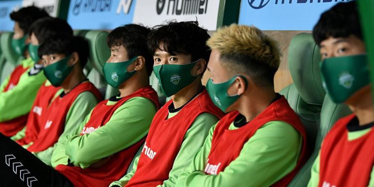 ¡Volvió el fútbol! Corea del Sur reinició su liga