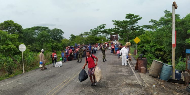 Autoridades en alerta ante la continua llegada de migrantes al departamento de Arauca en aras de retornar a su país