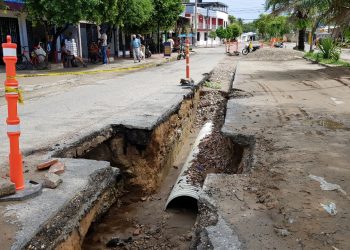 Administración municipal debe exigir a contratistas la culminación de obras en la vía