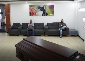 Coronavirus: Cambió la forma hasta de despedir a los seres queridos fallecidos