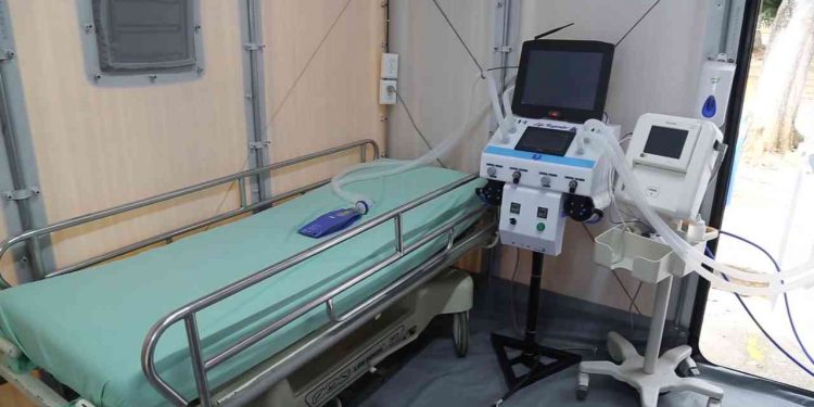 Gobierno pagará a hospitales por camas UCI disponibles