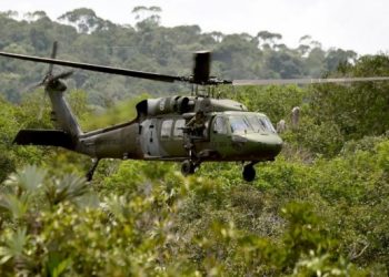 Sobre caída de helicóptero en Vaupés “Pudieron haberlo impactado” dice el general Navarro
