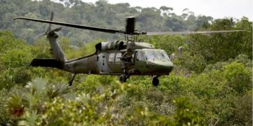 Sobre caída de helicóptero en Vaupés “Pudieron haberlo impactado” dice el general Navarro