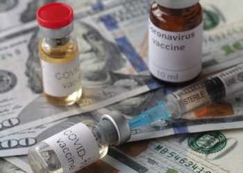 Pfizer y Astrazeneca ya tienen acuerdo de confidencialidad con Colombia