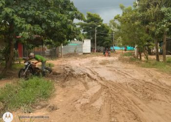 En Bello Horizonte las vías se han convertido en un lodazal