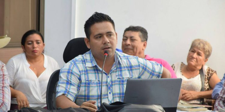 «Es una burla para los araucanos que el ex gerente de Emaar quiera ahora traer otra empresa de aseo»
