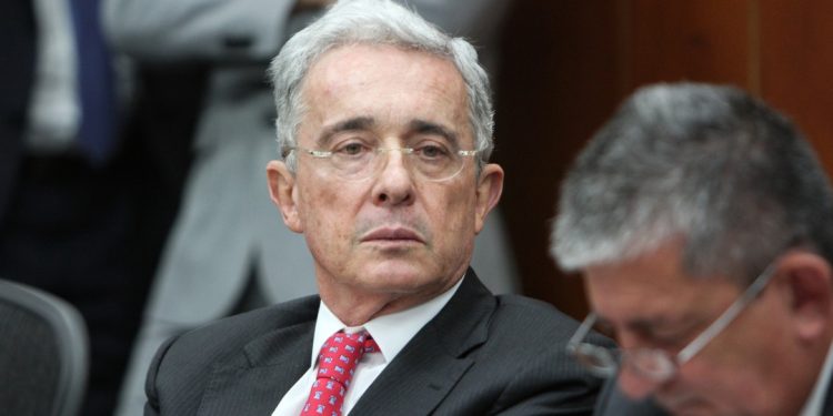 Corte dicta medida de aseguramiento contra Álvaro Uribe