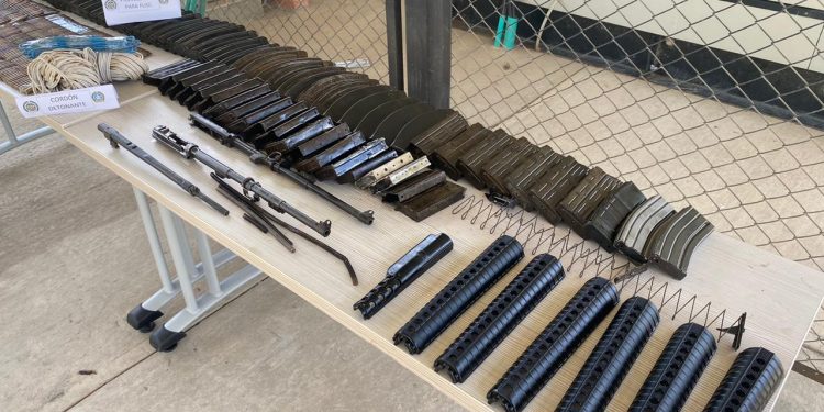 Autoridades incautaron gran arsenal de guerra de las disidencias