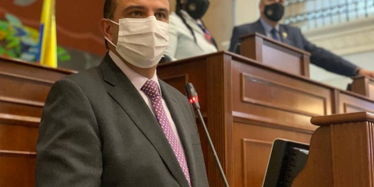 El único camino hacia la paz es el diálogo: Defensor del Pueblo electo