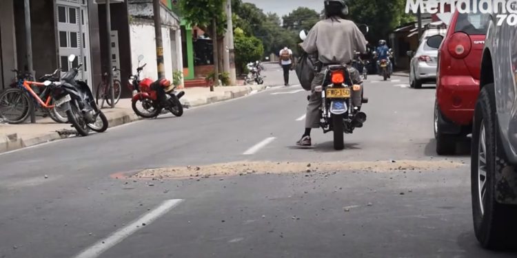 Comunidad de Miramar se queja por rompimiento de vía recién pavimentada