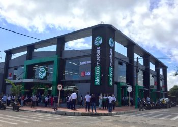 Con modernas instalaciones fue inaugurada nueva sede de Electromuebles en Tame