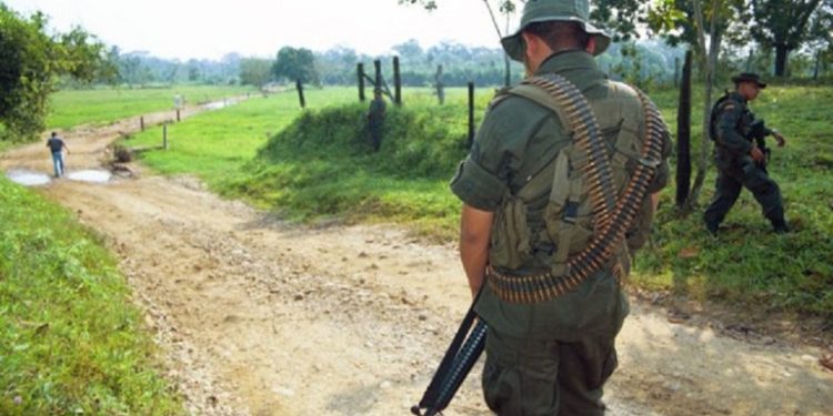 Cuatro militares venezolanos y 15 guerrilleros mueren en Apure tras enfrentamiento