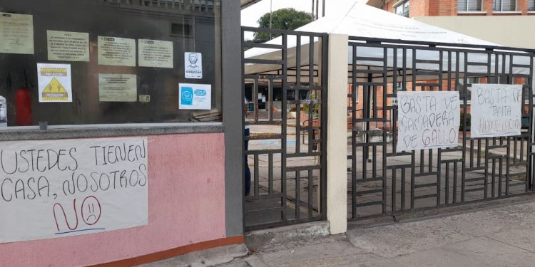 Beneficiarios del proyecto habitacional «Castillos del Llano» exigieron la entrega de sus apartamentos