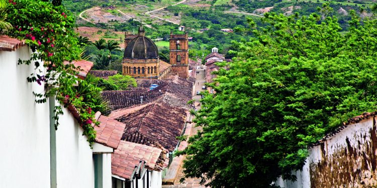 En Colombia hay solo 45 municipios sin coronavirus de 1.122 en total