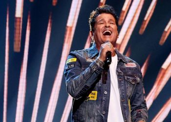 Carlos Vives recibió premio en los Latin Billboard  Salón de la Fama 2020