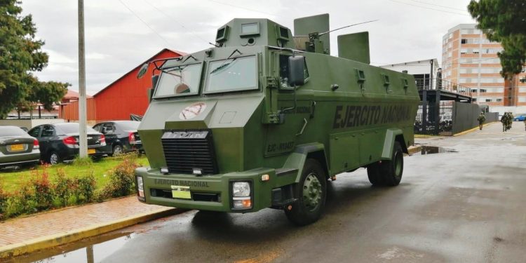 «Titán» el vehículo blindado que el Ejército probó en Arauca