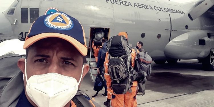 Jhon Ferney Parra, el rescatista araucano que viajó a Honduras en labores de apoyo humanitario