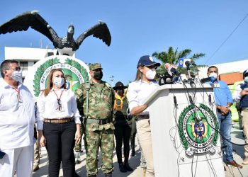 Policía Nacional y autoridades civiles realizaron el lanzamiento de la campaña «Navidad Segura»
