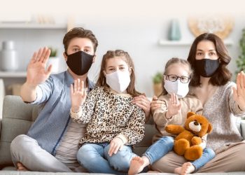 ¿Qué tan expuestos estamos al contagio en una fiesta familiar?