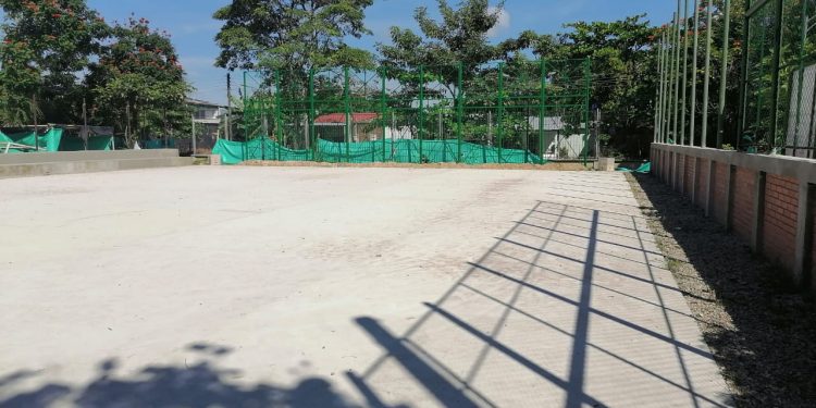 Mas de un mes lleva abandonada obra en el barrio Las Américas