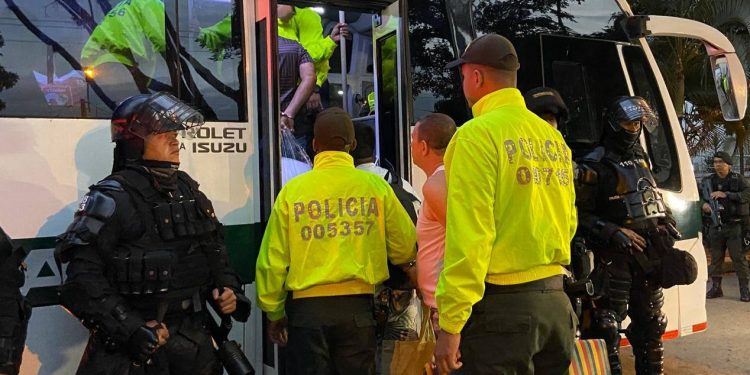 Fueron trasladados 50 detenidos de la estación de Policía de Arauca a otras ciudades del país