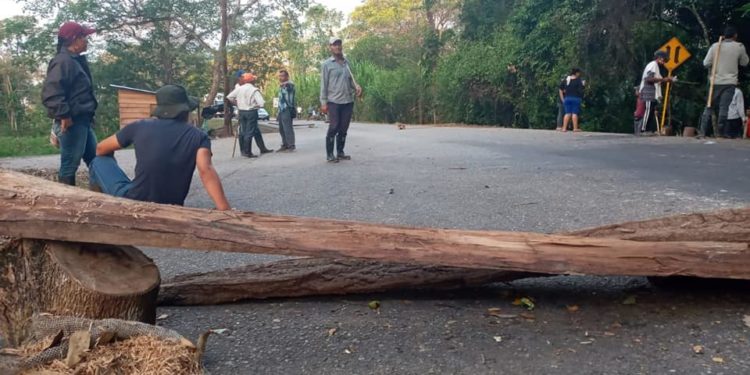 Se cumplen 4 días de protestas en vías del departamento de Arauca