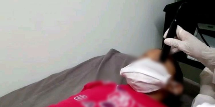 Por falta de remisión niño migrante podría perder uno de sus ojos
