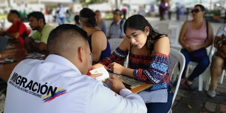 Director de Migración Colombia resuelve dudas sobre el Estatuto Temporal de Protección