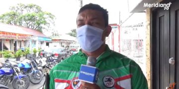 Deportistas se amarraron a las puertas del INDER Arauca