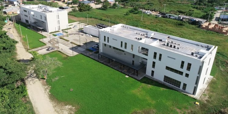 Fiscalía imputó a dos personas que habrían exigido dinero a exgobernador de Arauca para desviar una supuesta investigación