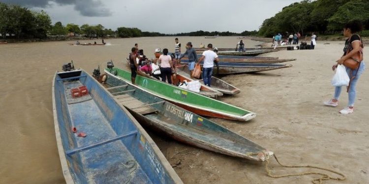 Instalación de nuevos embarcaderos permitirá mayor control sobre el río Arauca