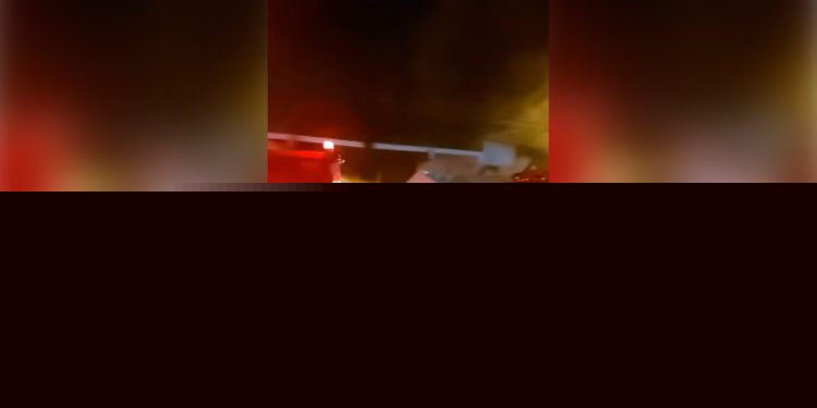 Bomberos atendió a tiempo un incendio de una mueblería en Arauca