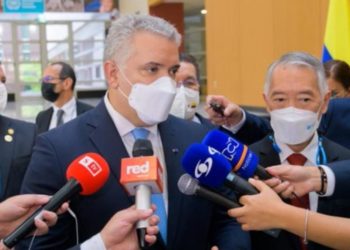 Duque defiende al exministro Carrasquilla