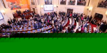 ¿Se tramita en el Congreso una reforma pensional y laboral disfrazada?