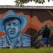 Muralistas rindieron homenaje al «Profe Peraza»