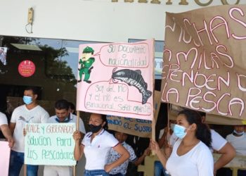 Pescadores y familiares de capturados protestaron ante la Alcaldía y Gobernación de Arauca