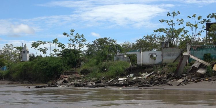 Reinera: La isla que desaparece debido al río y al olvido