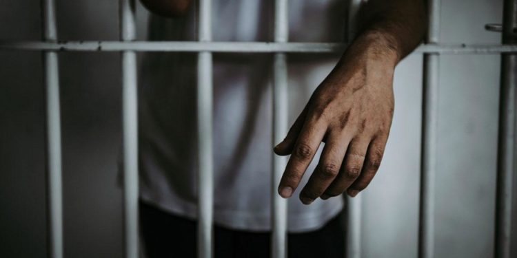 Condenan a dos secuestradores a más de 6 años de prisión