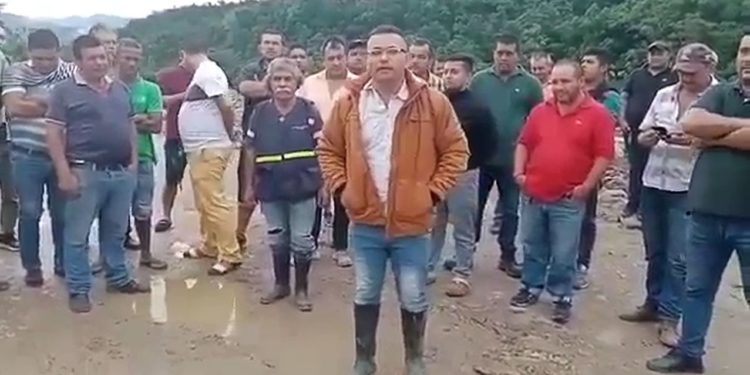 Fue habilitado paso vehicular en el sector Troya de la vía de La Soberanía