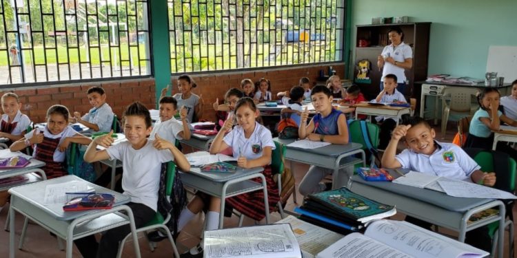 Los estudiantes volverán a las aulas a partir del 24 de enero