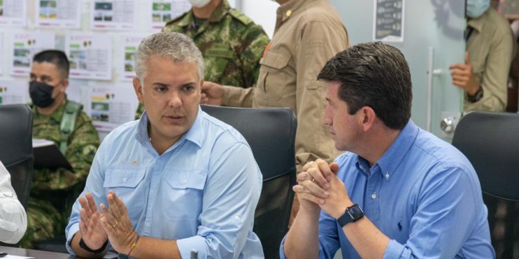 «Vamos por las empresas fachadas y contratistas que están lavando dinero del ELN», Iván Duque