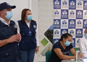 Más de 170 familias han salido desplazadas tras enfrentamientos entre guerrillas en Arauca: Carlos Camargo