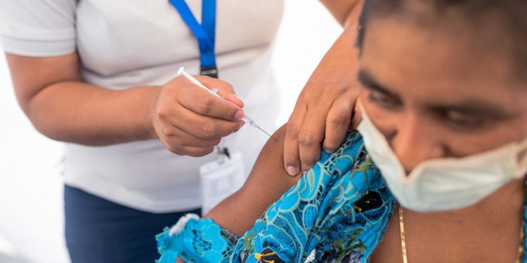 MinSalud y Consejería Presidencial para la Estabilización y la Consolidación unen esfuerzos para impulsar vacunación en municipios PDET