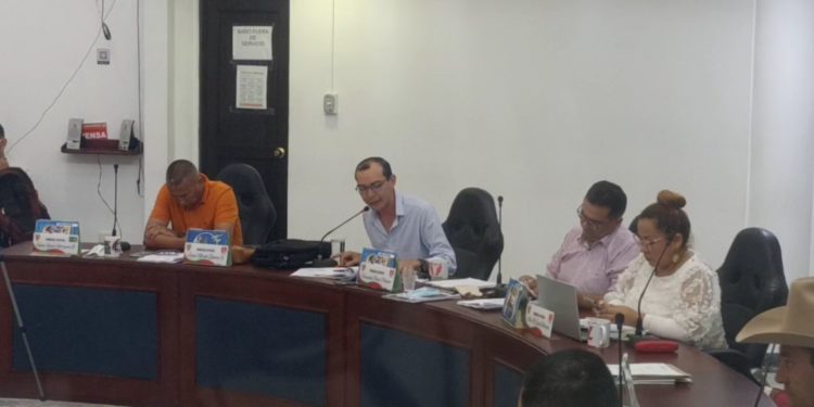 Advierten sobre posible moción de censura contra el secretario de infraestructura Miguel Ángel Guerrero