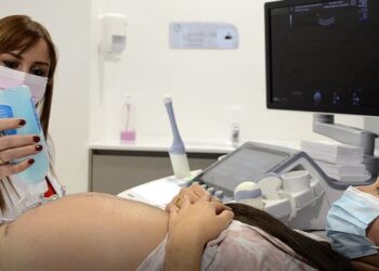 Médicos en Santander salvan un embarazo con técnica especial para ‘reforzar’ el útero