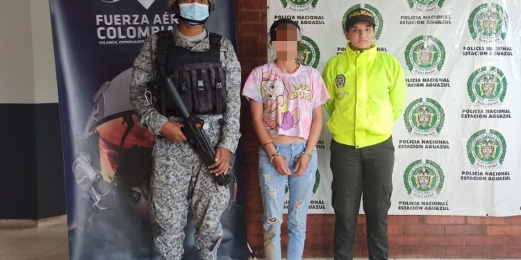 Fue capturada alias «Paola» sindicada del delito de comercialización de estupefacientes