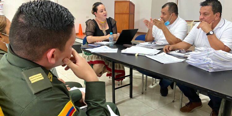 Asedar advierte que más de 30 docentes están amenazados en el departamento de Arauca