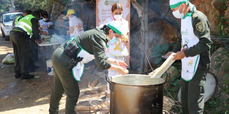 Vuelve la Feria interinstitucional y olla comunitaria de la Policía Nacional
