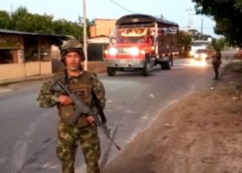 Ejército hizo presencia en Santo Domingo luego de que disidencias patrullaran la zona